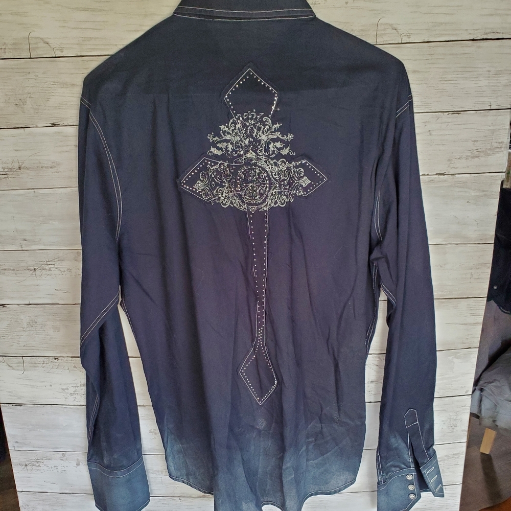 Apricottree Button down - Picture 3 of 3